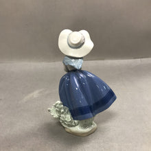 Load image into Gallery viewer, Lladro Pretty Pickings Figurine (7")
