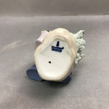 Load image into Gallery viewer, Lladro Pretty Pickings Figurine (7")
