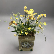 Load image into Gallery viewer, Yellow Floral Arrangement w/Butterflies
