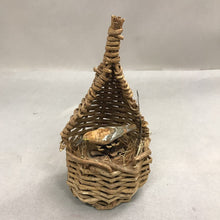 Load image into Gallery viewer, Hand Woven Nest with Bird (9")
