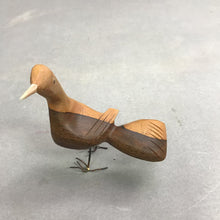 Load image into Gallery viewer, Wood Carved Bird with Wire Feet (4")
