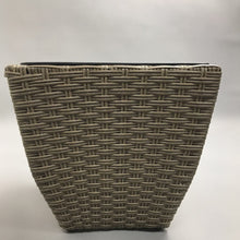 Load image into Gallery viewer, Wicker Planter (11")

