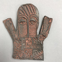 Load image into Gallery viewer, Pottery Art Face Sculpture (5x4)
