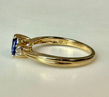 Load image into Gallery viewer, 14K Gold Sapphire Ring sz 7 (2.3g)
