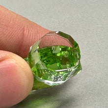 Load image into Gallery viewer, Swarovski Crystal Felix Christmas Tree Miniature Figurine (1.5") (As-Is)
