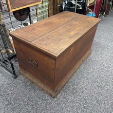 Load image into Gallery viewer, Walnut Chest (25x44x24)
