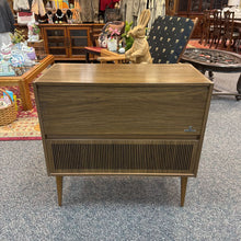 Load image into Gallery viewer, Grundig Stereo AS IS (31x32x15)
