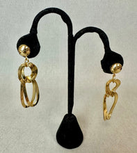 Load image into Gallery viewer, Vintage Goldtone Chunky Double Twisted Link Necklace &amp; Earrings Set (20,2.5")

