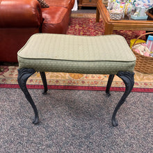 Load image into Gallery viewer, Bench w/Metal Legs (20x24x14)
