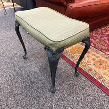 Load image into Gallery viewer, Bench w/Metal Legs (20x24x14)
