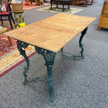 Load image into Gallery viewer, Table with Metal Frame (28x42x24)
