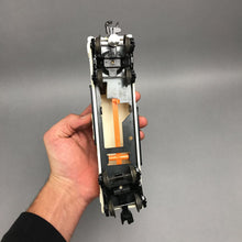 Load image into Gallery viewer, Lionel #7914 Geoffrey's Carnival Carrier Toys "R" Us Giraffe Box Car (As-Is) (~8.5")
