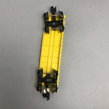 Load image into Gallery viewer, Lionel O/O27-Gauge Union Pacific UP 9020 Yellow Flat Car (~9")
