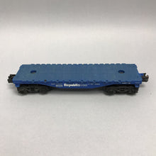 Load image into Gallery viewer, Lionel O/O27-Gauge Republic Steel Flat Car (9")
