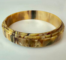 Load image into Gallery viewer, Vintage Step Carved Marbled Brown &amp; Cream Bakelite Bangle Bracelet (8" Inside Circumference)
