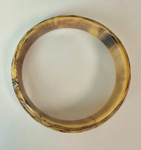 Load image into Gallery viewer, Vintage Step Carved Marbled Brown &amp; Cream Bakelite Bangle Bracelet (8" Inside Circumference)
