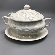 Load image into Gallery viewer, Vintage White Soup Tureen with Leaf Motif Underplate, Lid &amp; Ladle (6x9x7)
