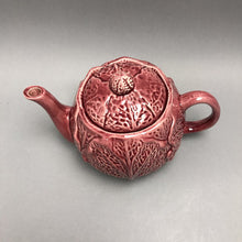 Load image into Gallery viewer, Red Cabbage Leaf Teapot (6x9x5.5)
