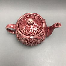 Load image into Gallery viewer, Red Cabbage Leaf Teapot (6x9x5.5)
