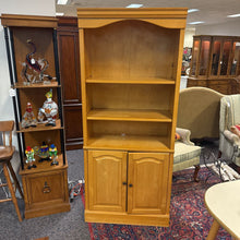Load image into Gallery viewer, Shelf / Cabinet (77x33x18)
