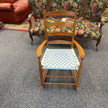 Load image into Gallery viewer, Rocking Chair (40x23x30)
