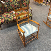 Load image into Gallery viewer, Rocking Chair (40x23x30)
