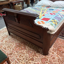 Load image into Gallery viewer, Antique Walnut Full Victorian Bed with Mattress/Box Spring (96x57x76)
