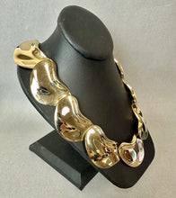 Load image into Gallery viewer, Vintage Goldtone Modernist Statement Collar Necklace (21")
