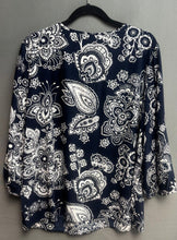 Load image into Gallery viewer, NWT Talbots 100% Rayon Blouse Size XL
