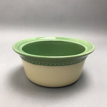 Load image into Gallery viewer, Paula Dean Southern Braid 1-Quart Baking Dish (3x7)
