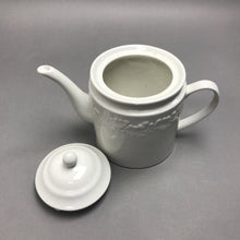 Load image into Gallery viewer, Martha Stewart Acorn Pattern 6 Cup Teapot (8x10)
