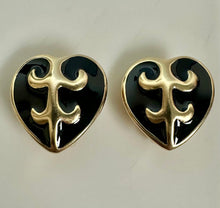 Load image into Gallery viewer, Vintage Erwin Pearl Goldtone Black Enamel Modernist Leaf Heart Clip Earrings (1")
