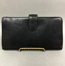 Load image into Gallery viewer, Stone Mountain Black Smooth Leather Card Organizer Wallet (4x7")
