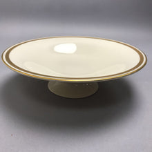 Load image into Gallery viewer, Lenox 24K Gold Rim Pedestal Bowl (3x9)
