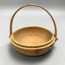 Load image into Gallery viewer, Small Wooden Trinket Basket (5")
