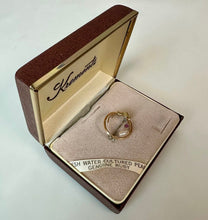 Load image into Gallery viewer, Vintage Krementz Gold Plated Cultured Pearl Ruby Circle Brooch Pin in Original Box (0.75")
