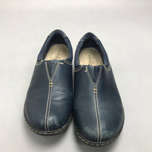 Load image into Gallery viewer, Collection By Clarks Blue Leather Slip On Comfort Shoes Size 7
