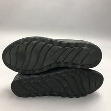 Load image into Gallery viewer, Collection By Clarks Black Slip On Loafers Size 7
