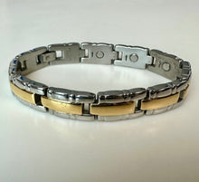 Load image into Gallery viewer, Stainless Steel Gold Plated Watchband Link Bracelet (7")

