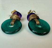 Load image into Gallery viewer, Vintage Antiqued Brass Purple &amp; Teal Art Glass Drop Earrings (2")
