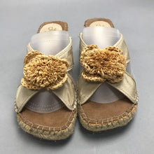 Load image into Gallery viewer, Life Stride Tan Wedge Heels Size 6.5
