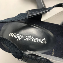Load image into Gallery viewer, NEW Easy Streets Blue Heels Size 7.5
