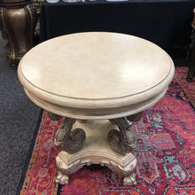 Load image into Gallery viewer, Decorative End Table (30x30x30)
