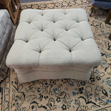 Load image into Gallery viewer, Large Ottoman (17x34x34)
