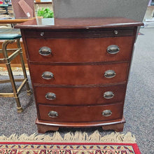 Load image into Gallery viewer, Dresser 4 Drawer AS IS (31x26x17)
