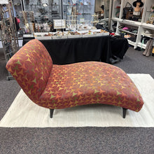Load image into Gallery viewer, Chaise Lounge (33x40x60)
