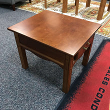 Load image into Gallery viewer, End Table AS IS (21x22x26)
