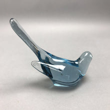 Load image into Gallery viewer, Fenton Blue Bird of Happiness Figurine (4x5)
