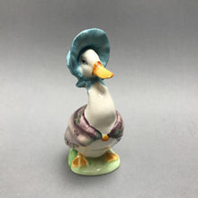 Load image into Gallery viewer, Beatrix Potter "Jemima Puddle Duck" Figurine (~4")
