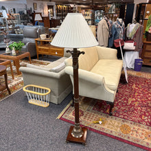 Load image into Gallery viewer, Floor Lamp (65" Tall)
